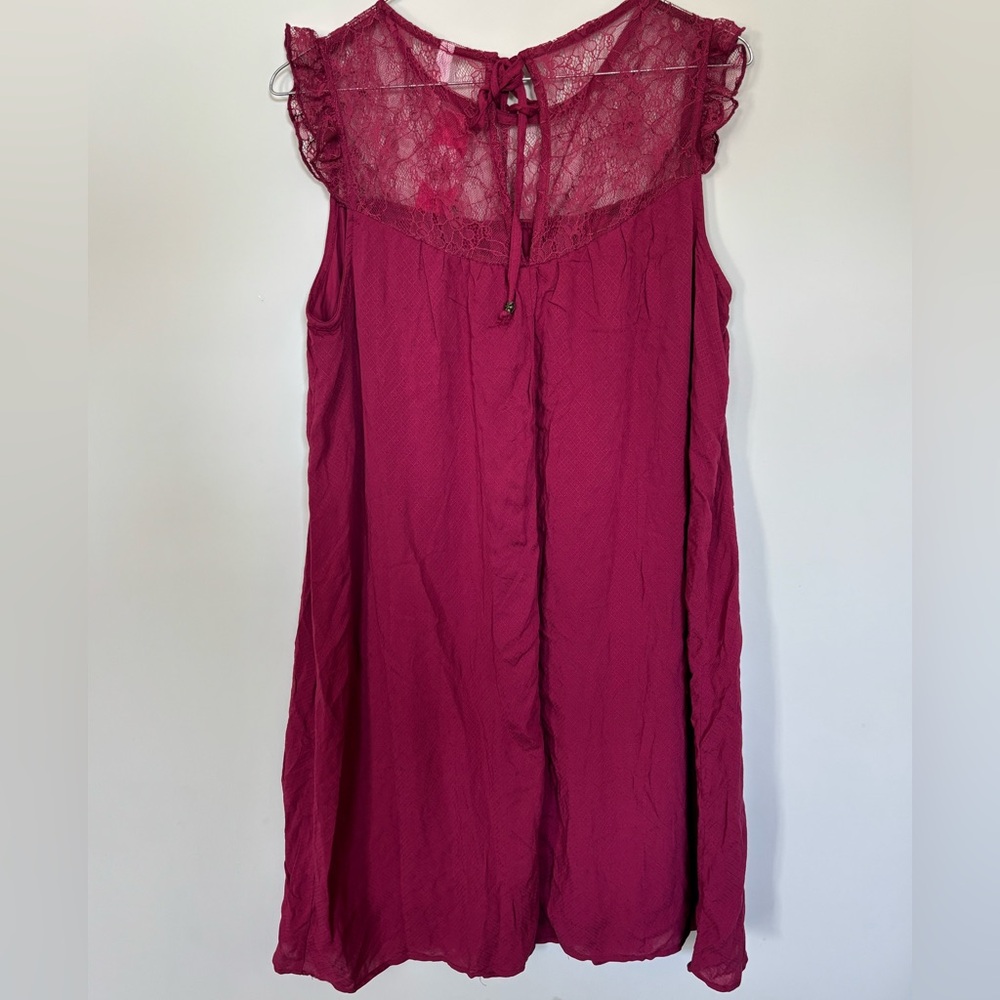 NWT Xhilaration Magenta Lace Trim Chemise